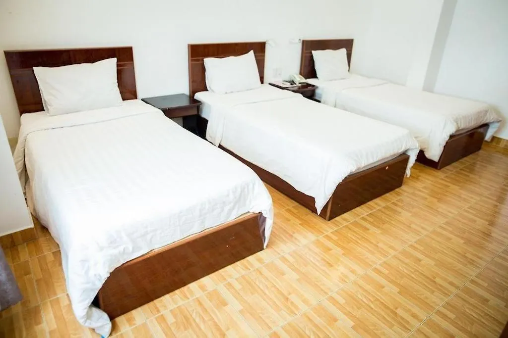Xuan Hung Hotel Дананг