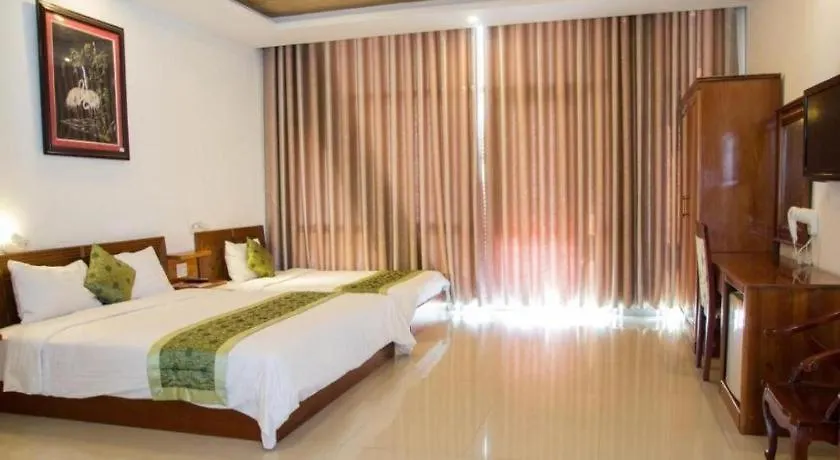 Xuan Hung Hotel Дананг