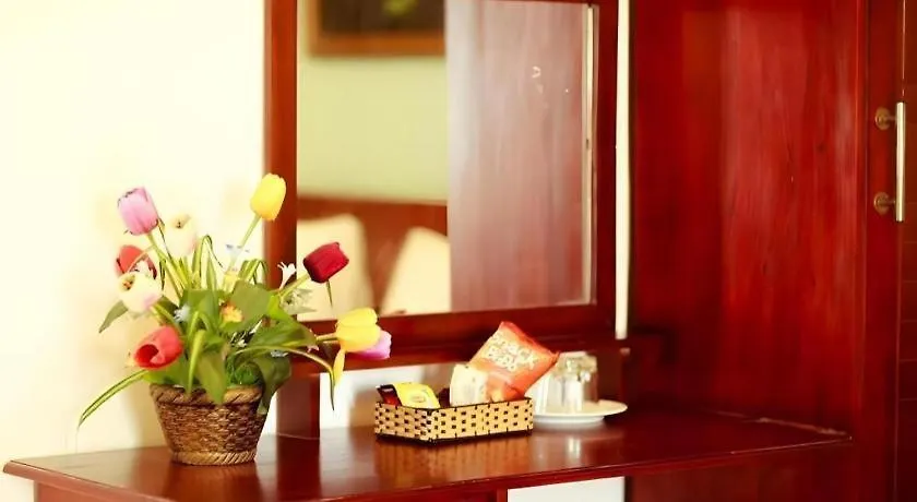 Xuan Hung Hotel Дананг
