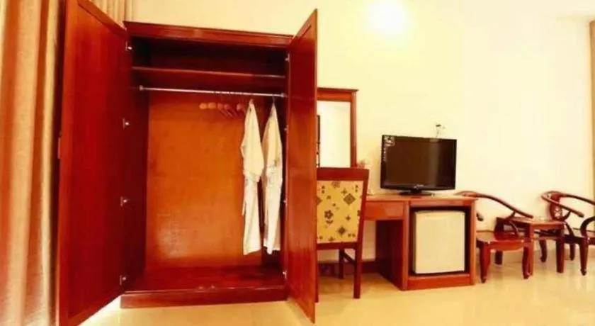Xuan Hung Hotel Дананг Вьетнам