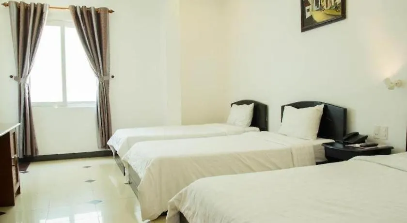 Xuan Hung Hotel Дананг