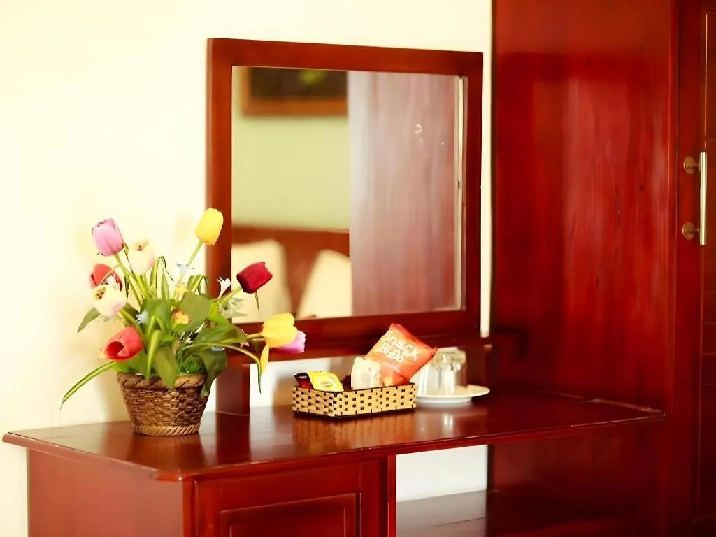 Xuan Hung Hotel Дананг