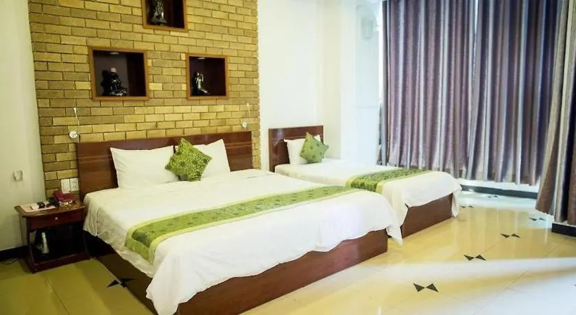 Xuan Hung Hotel Da Nang 2*,  Vietnam