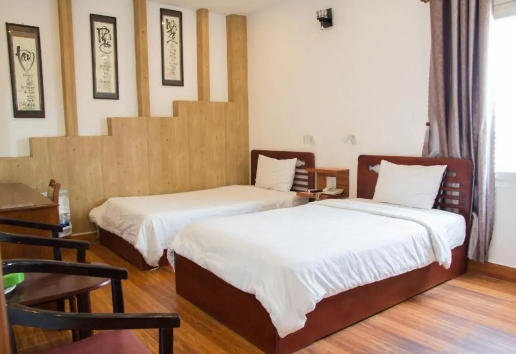 Xuan Hung Hotel Da Nang Vietnam