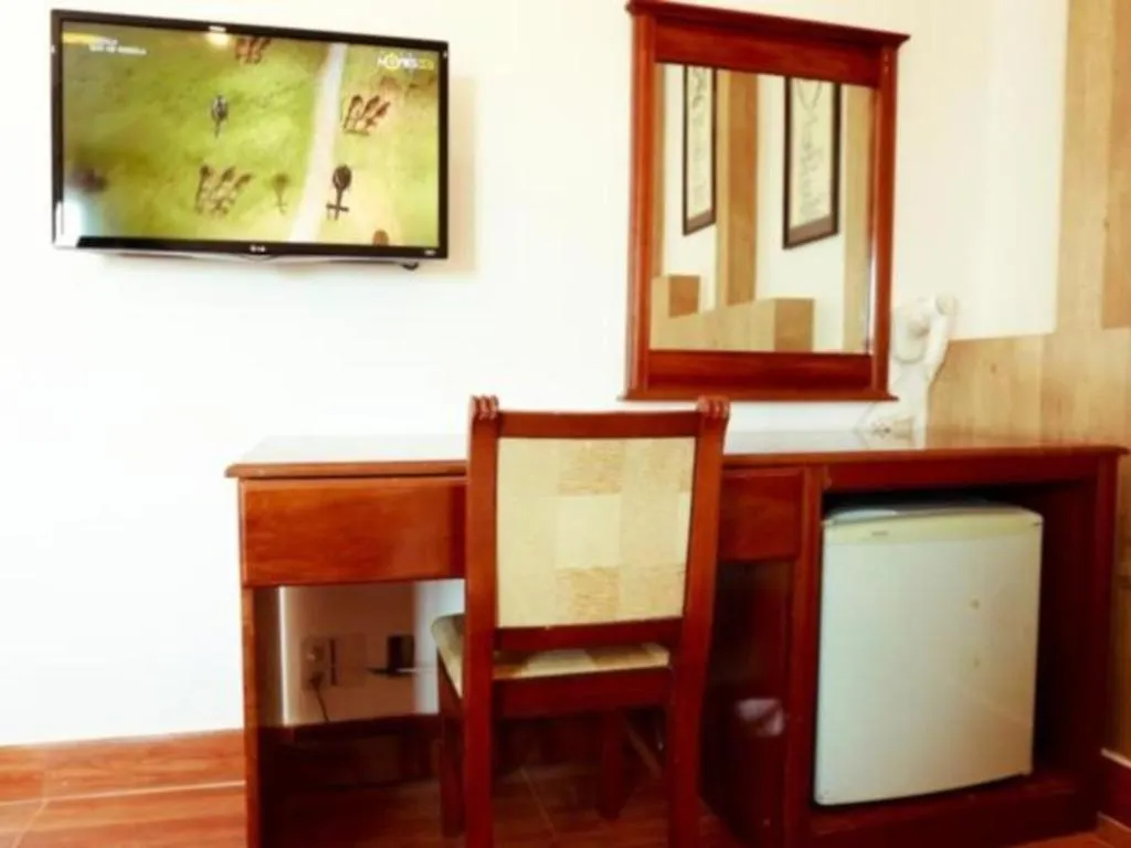 Xuan Hung Hotel Da Nang 2*,