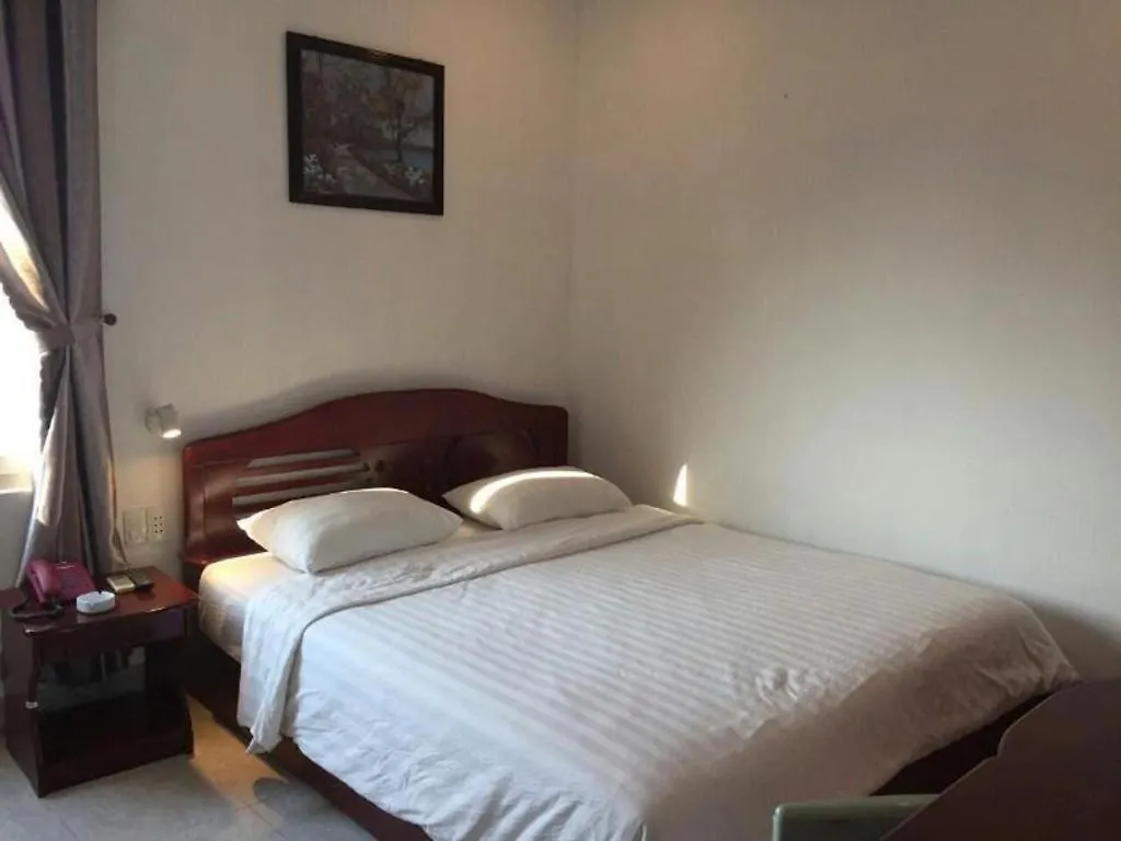 Xuan Hung Hotel Da Nang 2*,  Vietnam