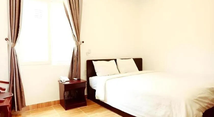 Xuan Hung Hotel Da Nang 2*,